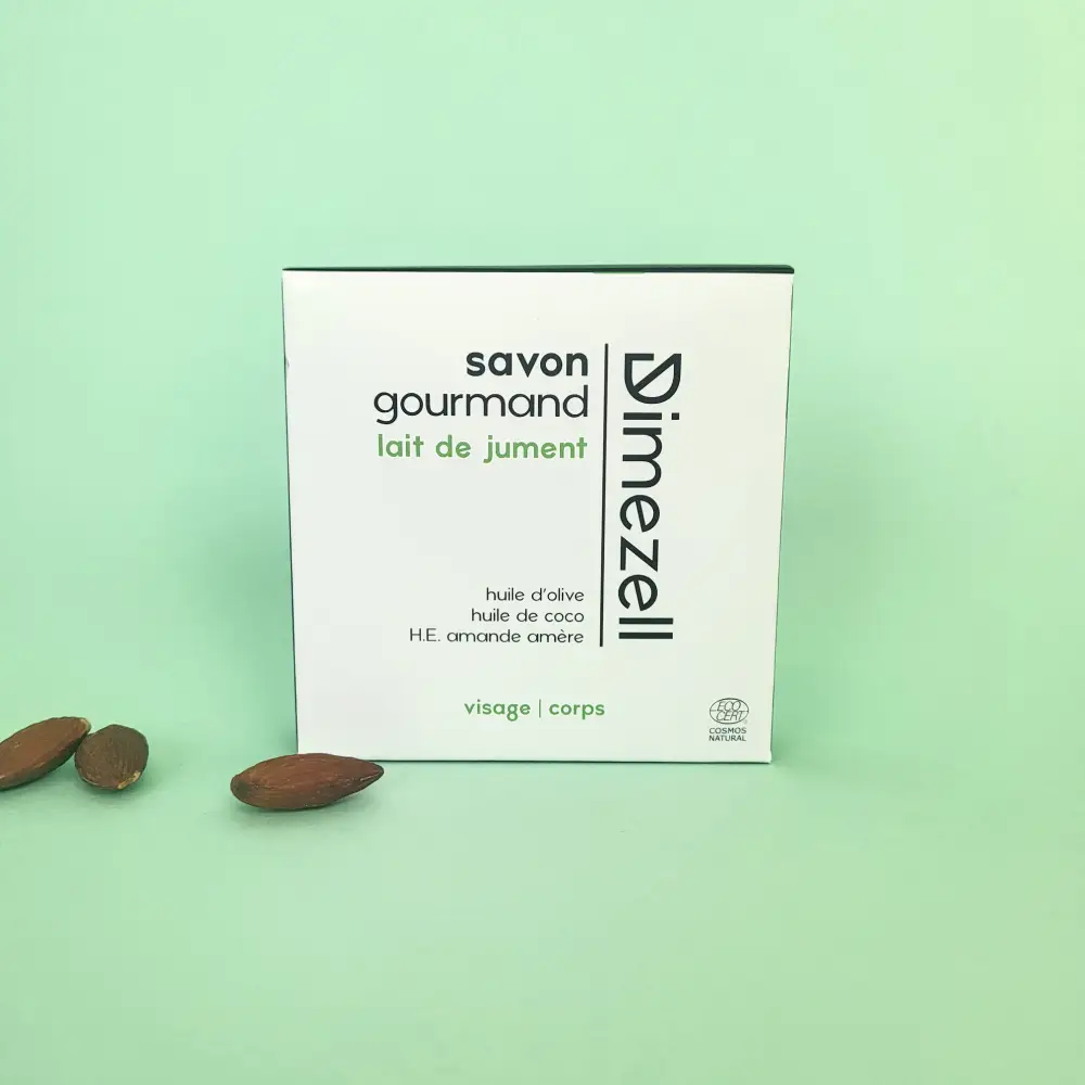 Savon artisanal bio au lait de jument et à l'huile essentiel d'amande amère